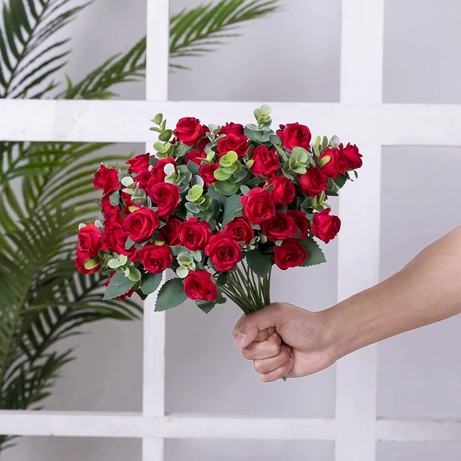 10 Heads Artificial Flower Silk Rose white Eucalyptus leaves